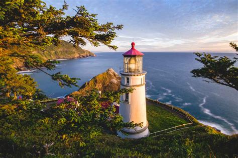 11 Oregon Lighthouses & The Adventures Nearby