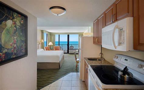 Daytona Beach Oceanfront Hotel - Nautilus Inn