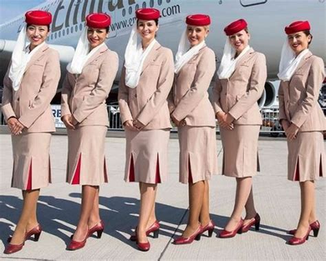 Cabin Crews around the world - Emirates cabin crew ♥