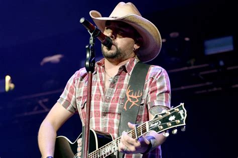 Lyrics Uncovered: Jason Aldean, 'You Make It Easy'