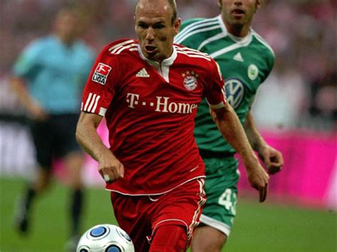 Bayern Munich 3-0 Wolfsburg: Dream Arjen Robben Debut Sees Bayern Triumph | Goal.com