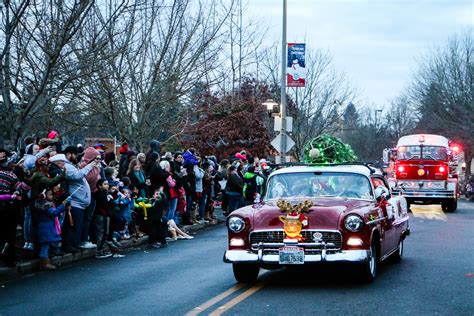 Holiday Parade of Lights & Tree Lighting - City of Lakewood