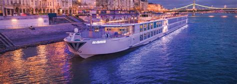 UNIWORLD Boutique River Cruises – Cruise Lounge