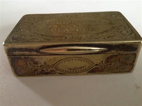 Antique Hunter: Silver Snuff Box from Glasgow Scotland