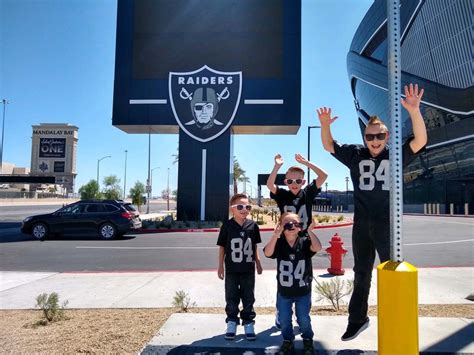 PHOTOS: Raider Nation celebrates first home game in Las Vegas | KLAS