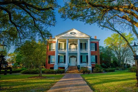 Antebellum Architecture: Characteristics of This American Style