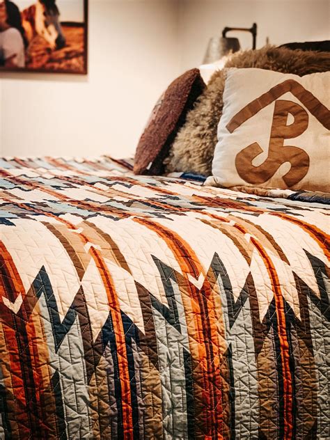 Pendleton Wyeth Trails Quilt Set at Rods.com | Western bedroom, Home, Western home decor