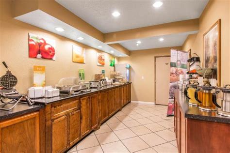 Quality Inn Modesto - UPDATED 2017 Prices & Hotel Reviews (CA ...