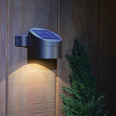 Solar powered wall mounted lights - 19 Eco-friendly ways to light up ...