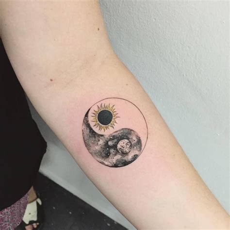 Sun-moon Yin Yang tattoo on the forearm. Tattoo artist: Hongdam | TATOO | Pinterest | Tattoo ...
