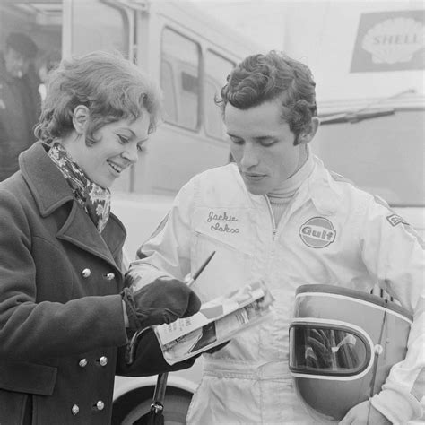 '68 Brands Hatch, Jacky Ickx | Voiture de course, Gilles villeneuve, Courses