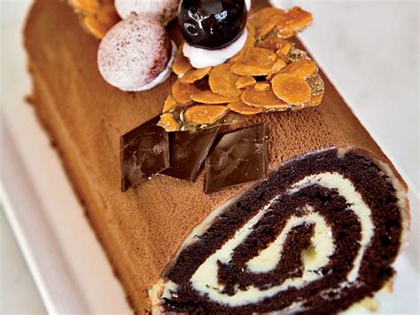 Buche de Noel (Yule Log Cake), A Delicious "Woody Pieces ...