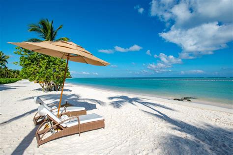 5 Dominican Republic Beaches You Don’t Want to Miss - HolidayNomad.com