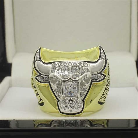 1997 Chicago Bulls NBA Championship Ring – Best Championship Rings ...