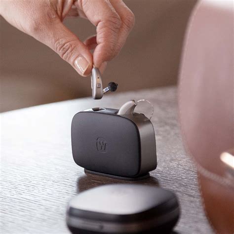 Moment Sheer sRIC R D - Receiver-In-Canal hearing aid | Widex