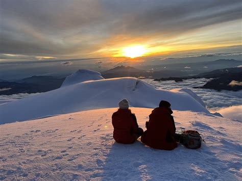 Climb Cayambe Summit 6 day | Cotopaxi travel