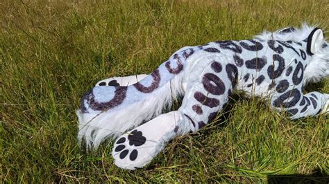 Snow Leopard Plush#N# – Creep Cat Toy Company