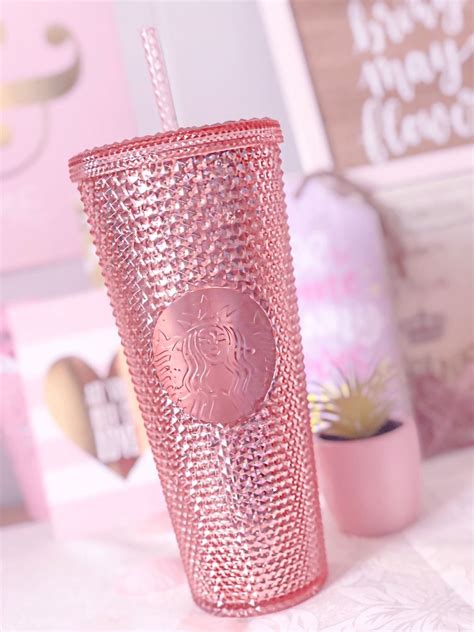 queen of pink | Pink starbucks, Pink starbucks cup, Starbucks cup art