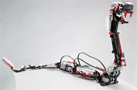 New Lego robotics kit talks to iPhones, iPads - CBS News