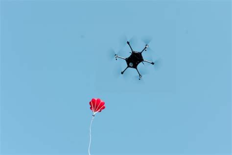 Hybrid Tethered/Free-Flying Drone Takes Off - Inside Unmanned Systems