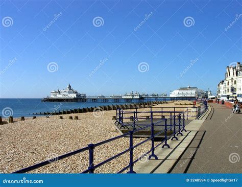 Eastbourne Pier stock photo. Image of sussex, horizon - 3248594