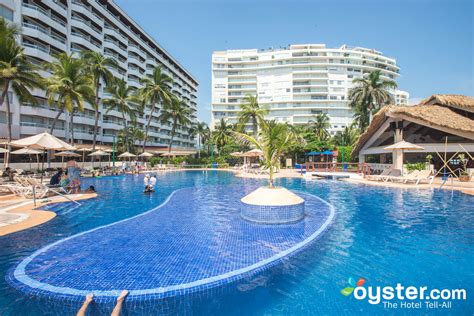 Hotel Krystal Ixtapa Review: What To REALLY Expect If You Stay