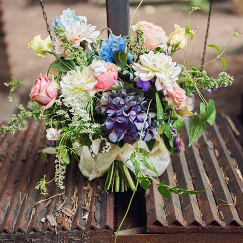 22 Gorgeous Hydrangea Wedding Bouquets