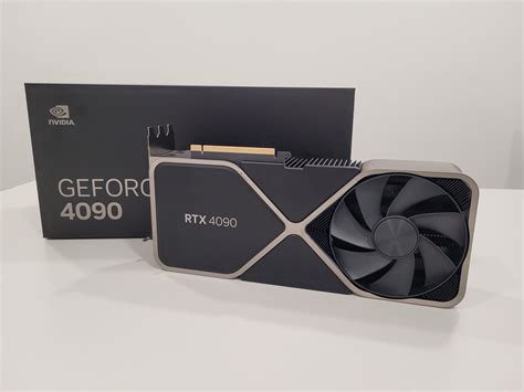 تم إطلاق NVIDIA GeForce RTX 4090 في أكتوبر ، RTX 4080 في نوفمبر في 16 GB 340W و 12 GB 285W ...