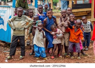 Central African Republicjuly 17 Unidentified Children Stockfoto ...