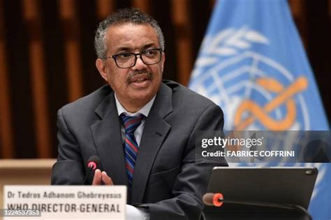 World Health Organization Director General Photos and Premium High Res ...