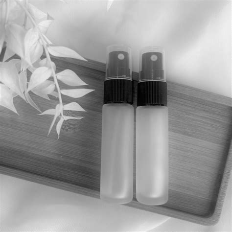 *16mm Fine Mist Spray for 10ml Bottles - BLACK | Anita's Oil Essentials