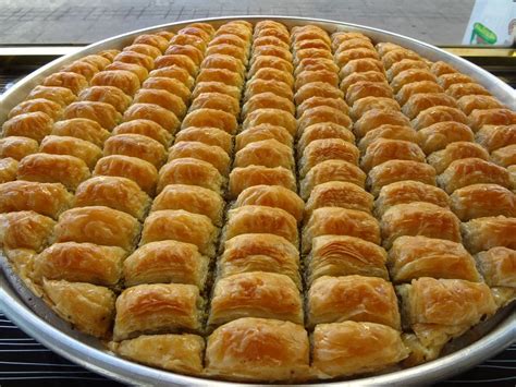 Turkish Baklava Recipe: Easy & Homemade