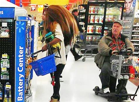 38 Insane Moments You Won't Believe Happen At Walmart • Page 17 of 39