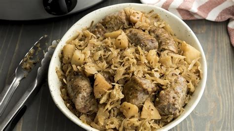 Slow Cooker Sausage And Sauerkraut