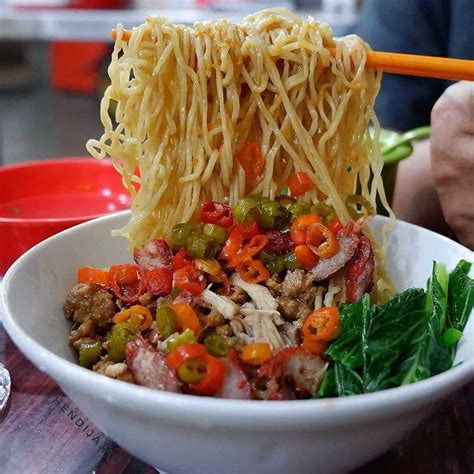 10 Mie Pedas di Jakarta yang Bakalan Menantang Lidahmu - Nibble