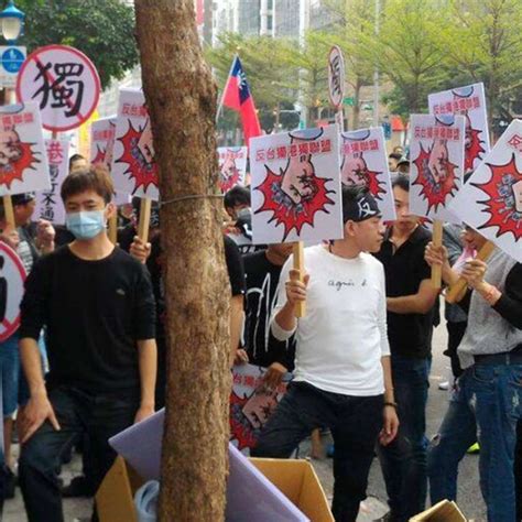 Hong Kong democracy activist Joshua Wong under police protection in ...