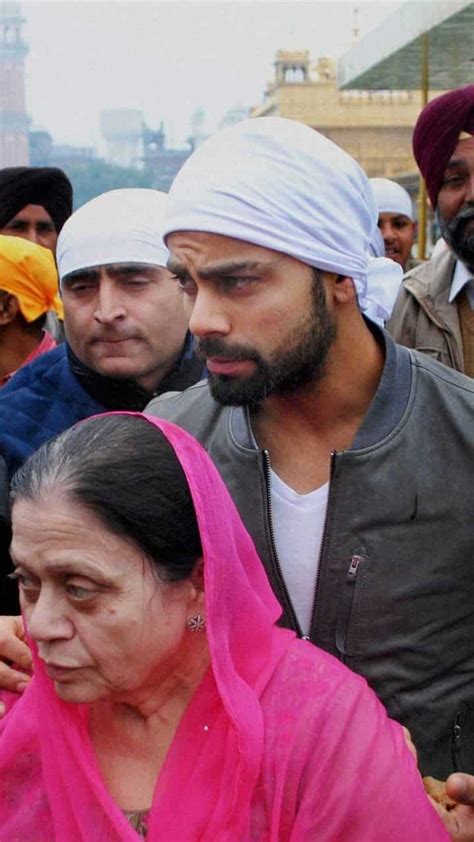 8 rare pictures of Virat Kohli's mother