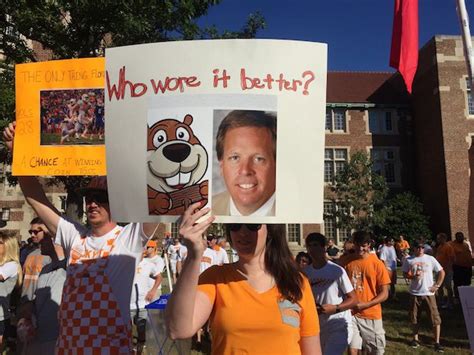 Funny College GameDay signs are back - Gallery | eBaum's World