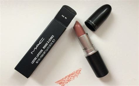 MAC Lipstick 'Hug Me' - Review - World of a Blonde Beauty Blog | Mac lipstick, Lipstick, Lipstick s