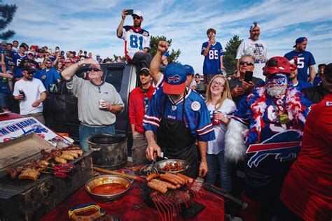 This Is The Big Reason Why Some Bills Tailgaters Are Bailing