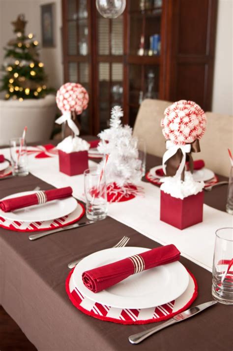 50 Best DIY Christmas Table Decoration Ideas for 2020