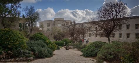 Hebrew University Mount Scopus campus walk : Jerusalem Israel | Visions of Travel