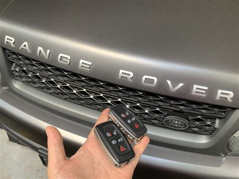 Land Rover Range Rover remote keyless fob - Soxxi Master