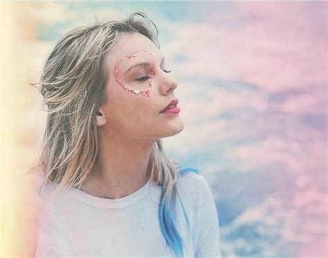 Mengurai 18 Lagu dari Album 'Lover' Taylor Swift