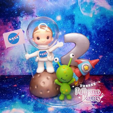 Space Party, Space Theme, Pasta Flexible, Smurfs, Cake Toppers, Diy And Crafts, Biscuits, Bday ...