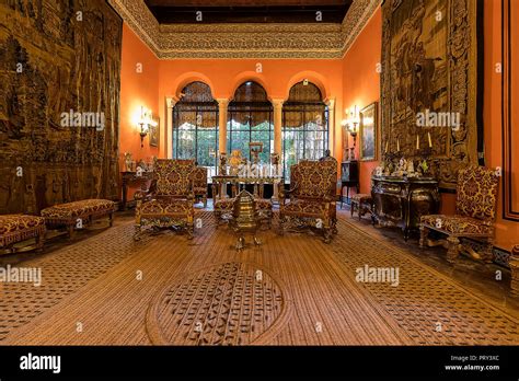 Sevilla, España - 28 de octubre de 2017: Habitación en el interior del ...