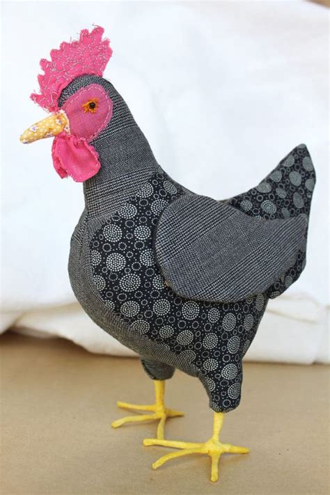 20+ Fabric Chicken Ideas & Free Patterns / Tutorials | Sewing stuffed animals, Chicken crafts ...