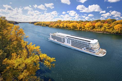 What to Know Before Booking a Mississippi River Cruise