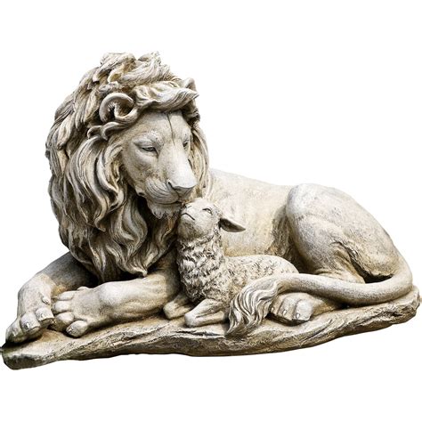 Joseph's Studio Lion and Lamb Garden Statue & Reviews | Wayfair