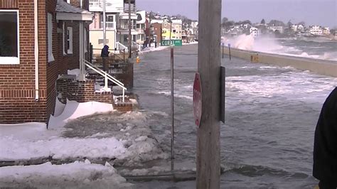 Winthrop January 2014 Storm - High Tide - YouTube